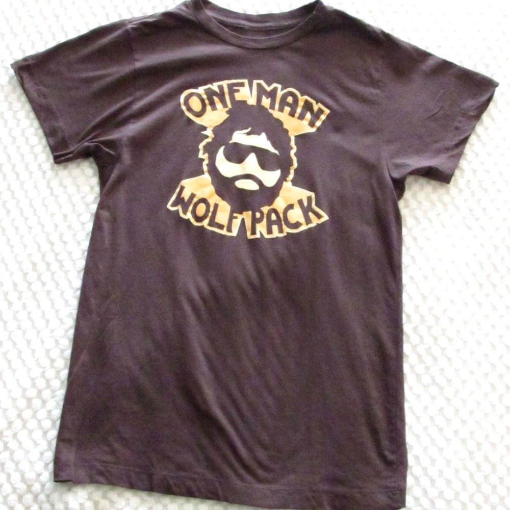 Busted Tees Womens (M) T-Shirt One Man Wolf Pack Brown Cotton